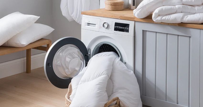 Topper có giặt được không? Hướng dẫn vệ sinh topper nệm đơn giản tại nhà