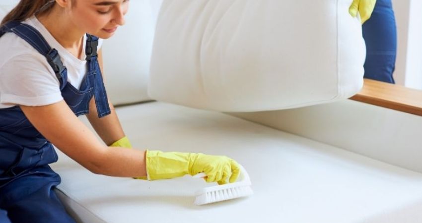 Cách vệ sinh nệm cao su Vạn Thành và các mẹo hữu ích