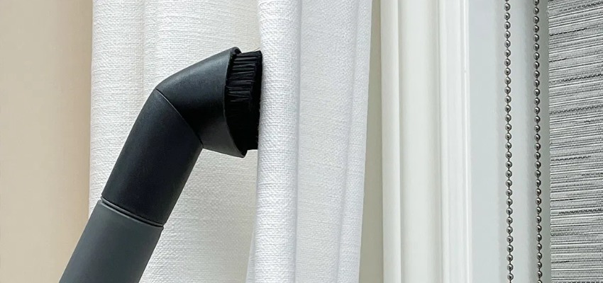 Nên chọn dịch vụ giặt rèm cửa Quận 12 để tiết kiệm thời gian